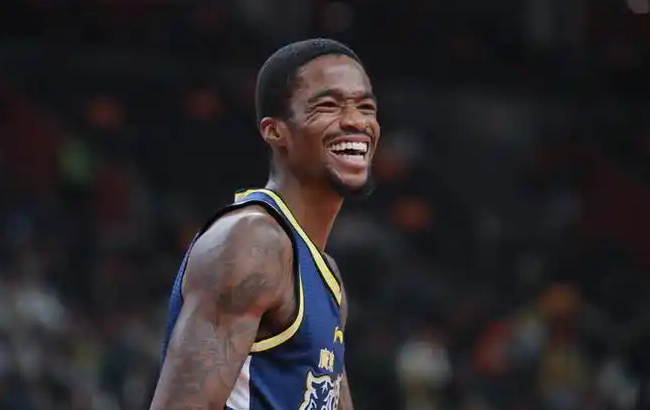 正式退出，萨姆纳遗憾，原因曝光，杜锋透露情况，球迷祝福|广东男篮|四川男篮|朱芳雨|篮板|比赛_新浪新闻